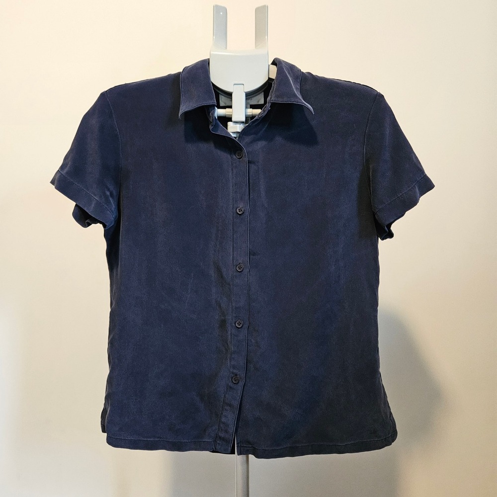 Jones & Co Short Sleeve Button Down Shirt Size 8 100% Silk Basic Neutral Monica
